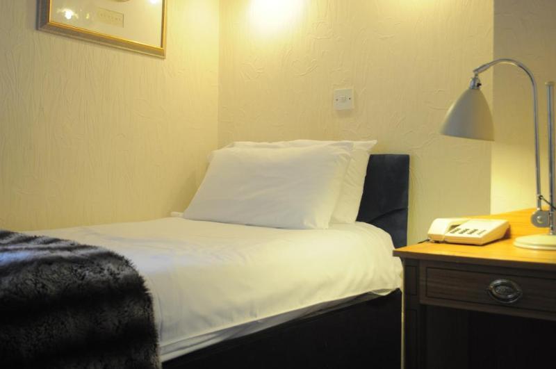 The Pilgrm Hotel London Exterior photo